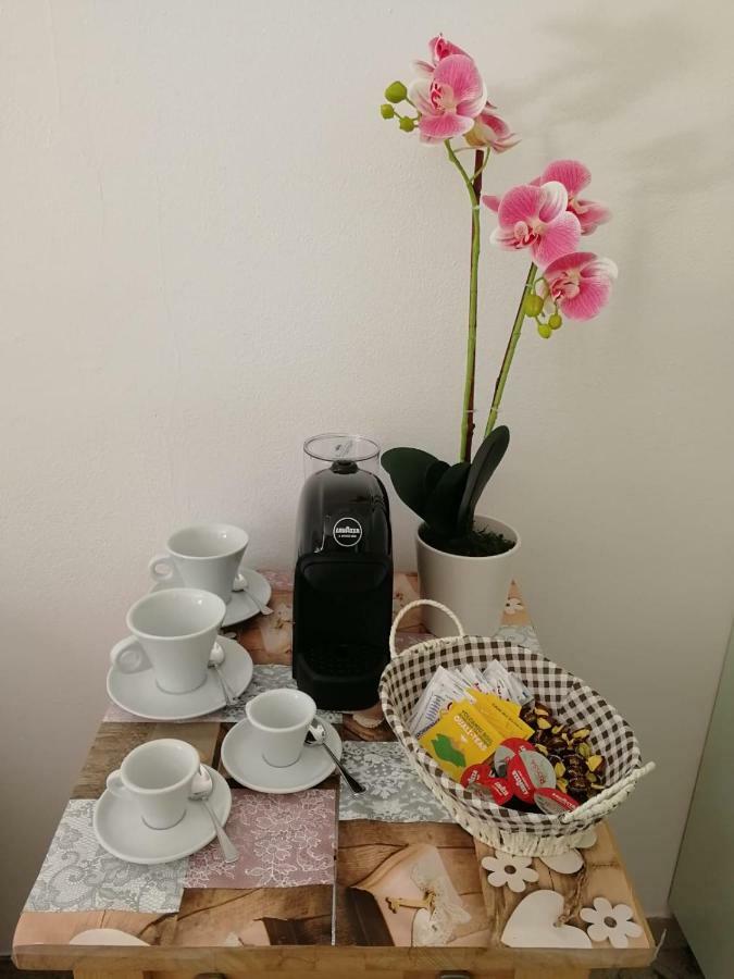 Home Sweet Home Кастелнуово дел Гарда Екстериор снимка